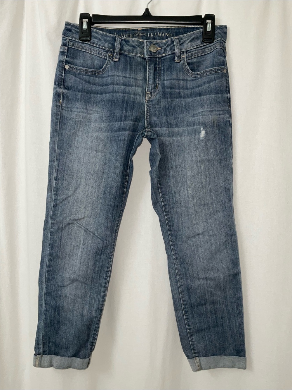 Simply Vera Wang - Womens Boyfriend Jeans in Medium Blue Wash